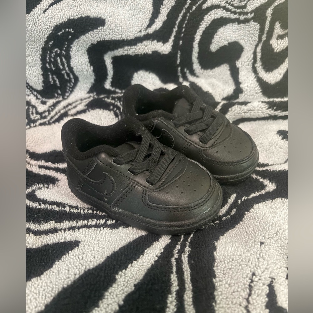 “NEW” NIKE AIR FORCE ONE CRIB SHOES